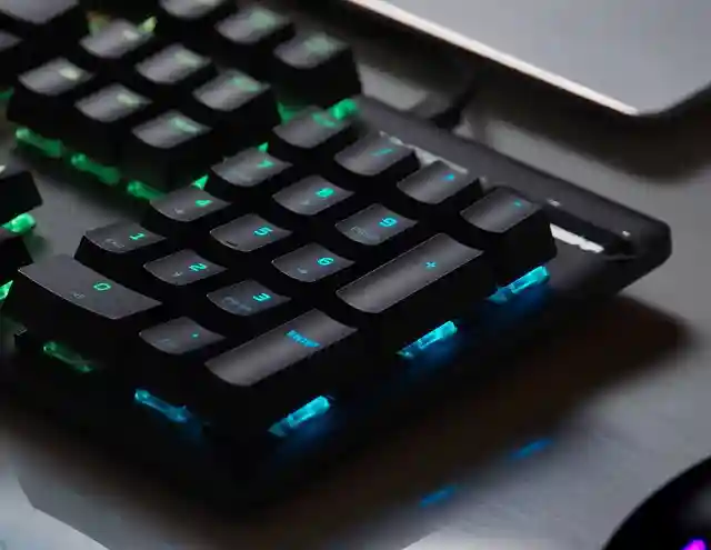 ¿Por qué deberías considerar un teclado mecánico para tu computadora en 2023? Ventajas y desventajas
