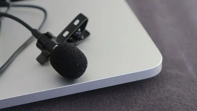 ¿Cómo usar mejor mi microfono de solapa para celular ?